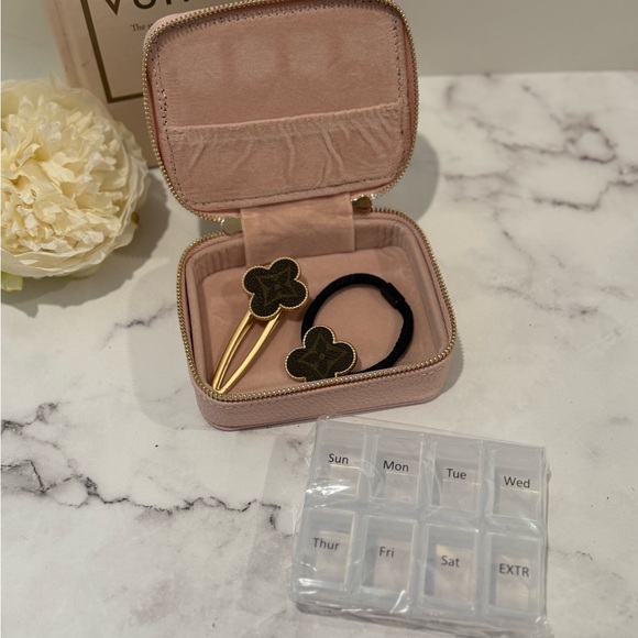 ❤️ Monogram Zippered Pill Case / Accessories Case / Jewelry Case HANDMADE ❤️ - Picture 7 of 11